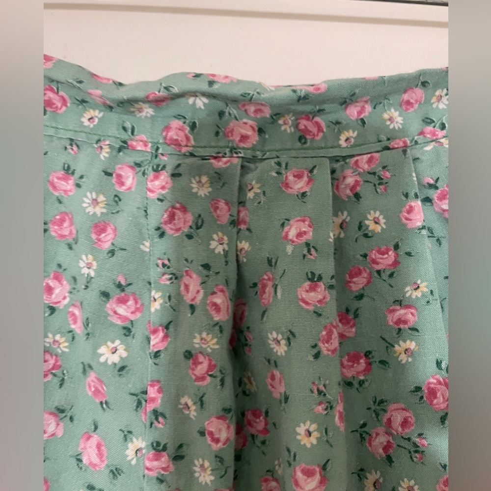 Floral Pleated Green Skirt XS - Picture 3 of 4